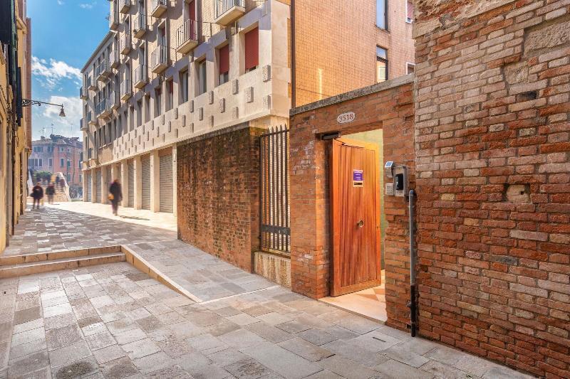 B And B Casanova Ai Tolentini Venice Luaran gambar